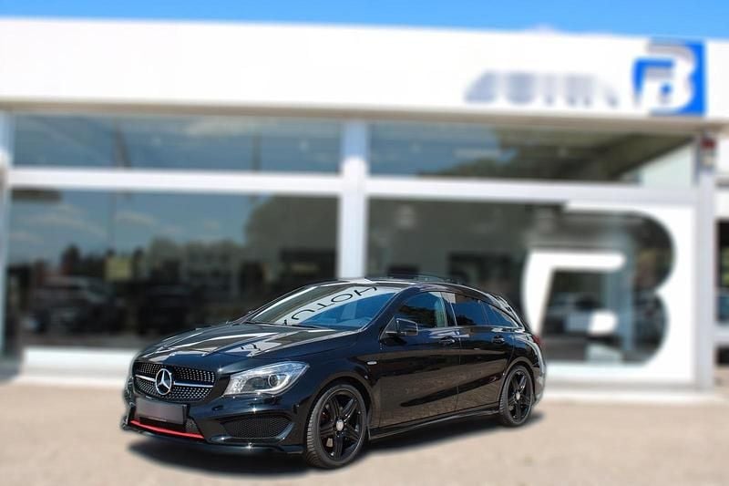 Schwarz Gebraucht 2015 Mercedes CLA250 Shooting Brake AMG Kombi | 20.530 € (Etwas zu teuer) - Bild 1/4