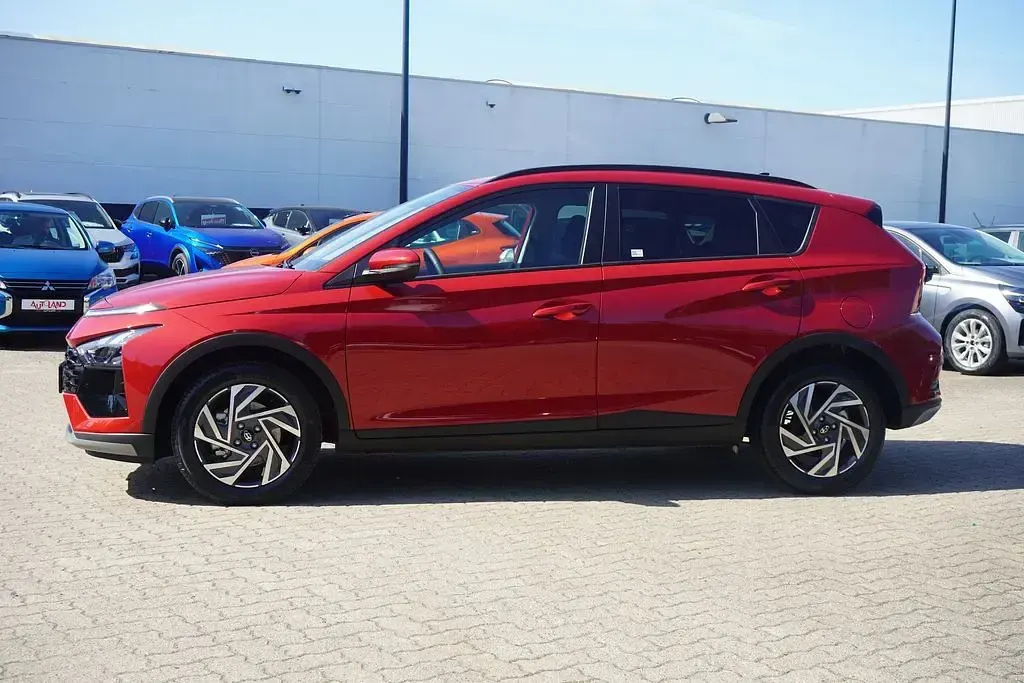 Neu Hyundai Bayon 101 PS (74 kW) 2025 Rot SUV