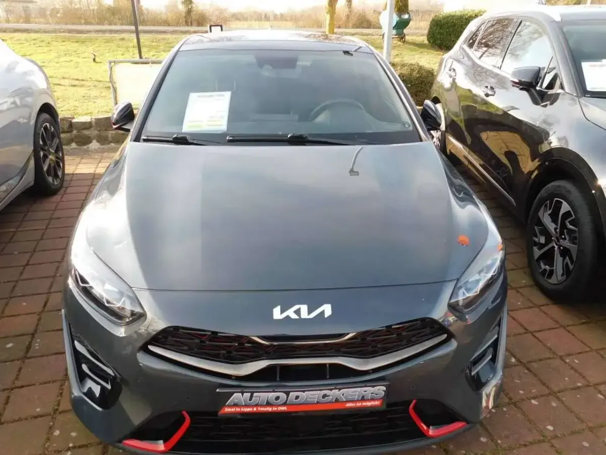 Gebraucht Kia ProCeed GT 204 PS (150 kW) 2024 Pentametalgraumet. Kombi
