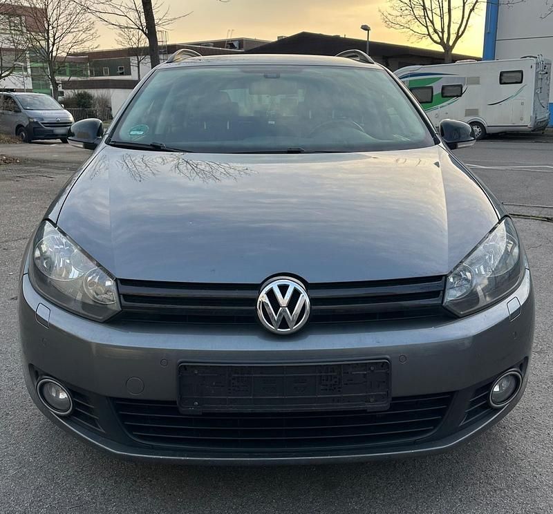 Gebraucht VW Golf VII Match 122 PS (89 kW) 2013 Grau Kombi