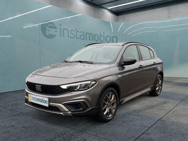 Gebraucht Fiat Tipo Cross 99 PS (72 kW) 2021 Grün Limousine