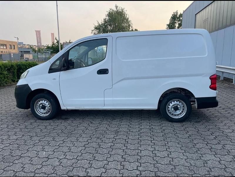 Weiß Gebraucht 2012 Nissan NV200 Van | 4.200 € (Fairer Preis) - Bild 1/4