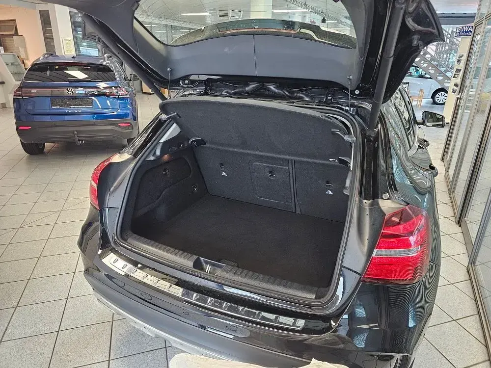 Usata Mercedes GLA200 156 CV (114 kW) 2018 Nero SUV