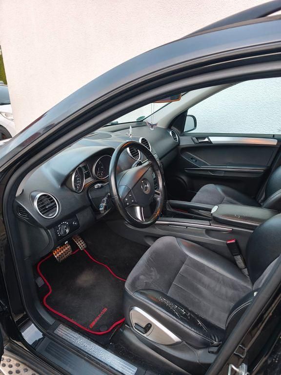 Gebraucht Mercedes ML350 272 PS (200 kW) 2006 Schwarz SUV