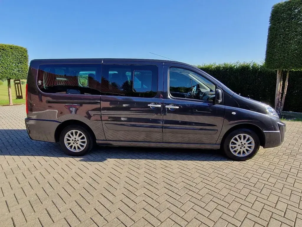 Używany Citroën Jumpy 163 KM (119 kW) 2015 Purpurowy Minivan