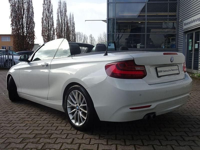 Gebraucht BMW 228 Advantage 245 PS (180 kW) 2015 Mineralweiß met. Cabrio