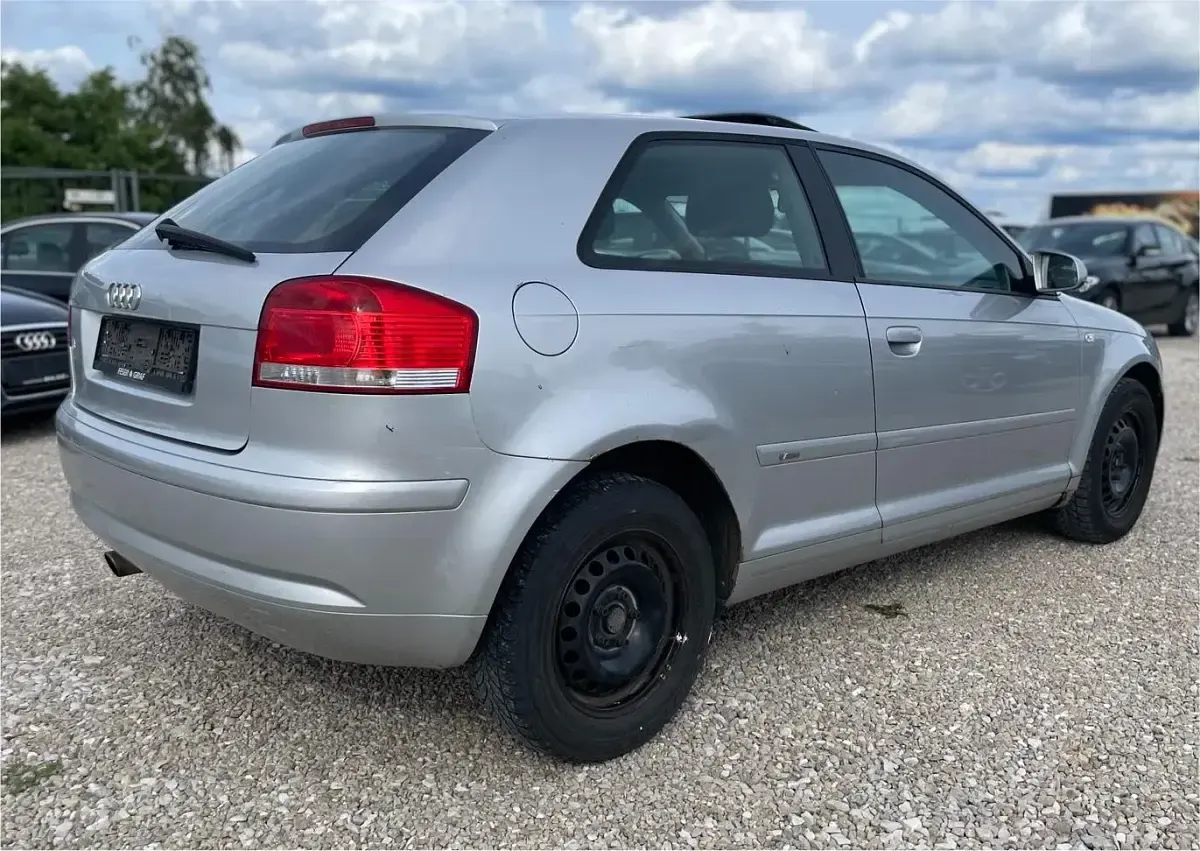 Gebraucht Audi A3 102 PS (75 kW) 2004 Silber Kleinwagen