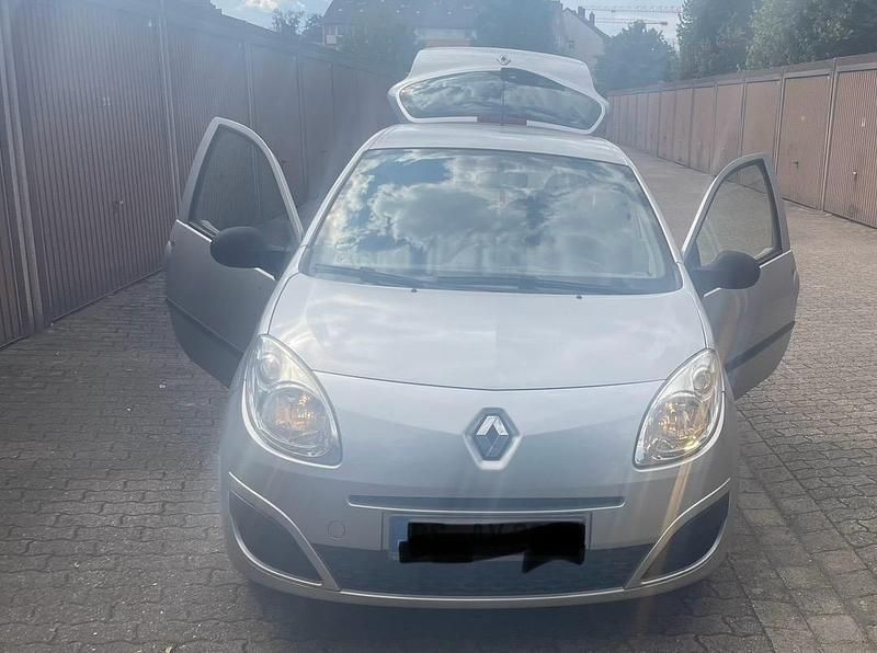 Silber Gebraucht 2008 Renault Twingo Kleinwagen | 1.750 € (Guter Preis) - Bild 1/4