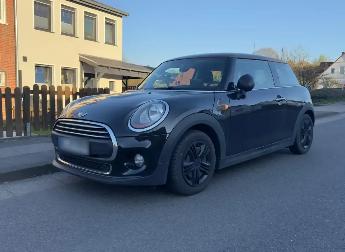 Second-hand Mini ONE 102 CP (75 kW) 2014 Negru Hatchback
