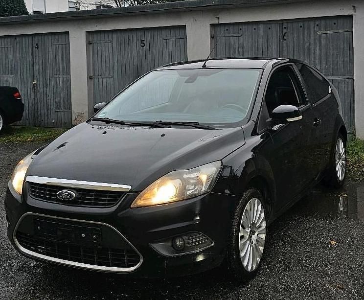 Schwarz Gebraucht 2008 Ford Focus Kleinwagen | 2.750 € (Fairer Preis) - Bild 1/4
