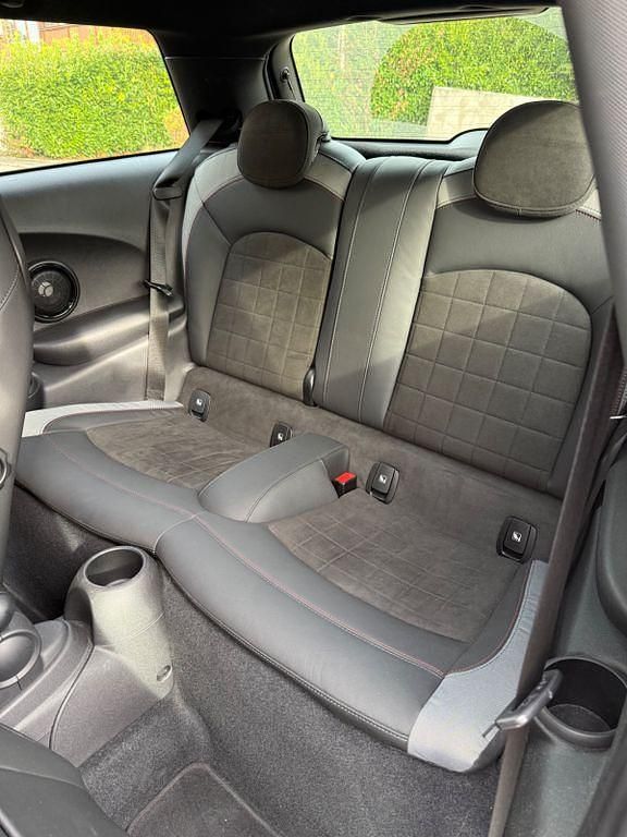 Gebraucht Mini John Cooper Works 178 PS (130 kW) 2021 Grau Kleinwagen