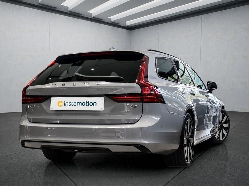 Gebraucht Volvo V90 349 PS (256 kW) 2025 Grau Kombi