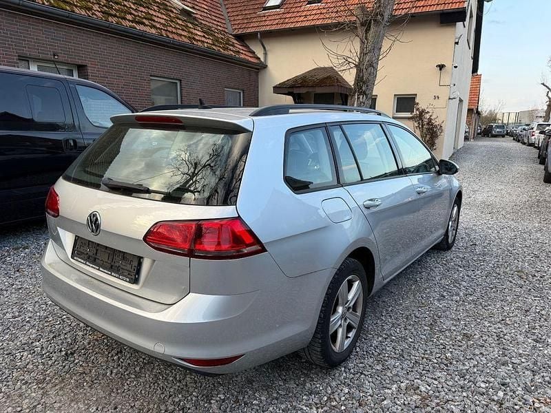 Gebraucht VW Golf VII 110 PS (80 kW) 2016 Silber Kombi