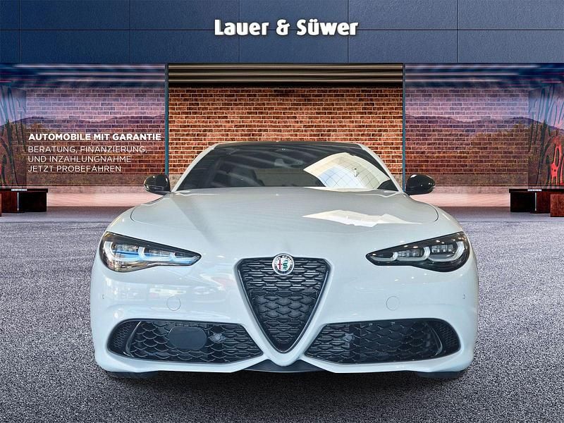 Gebraucht Alfa Romeo Giulia 209 PS (153 kW) 2024 Schwarz Limousine