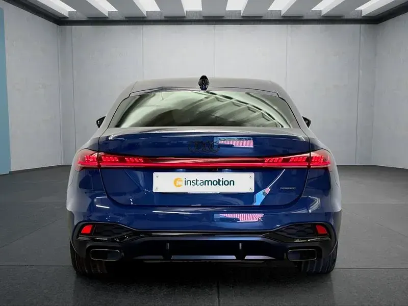 Gebraucht Audi A5 204 PS (150 kW) 2025 Blau Limousine