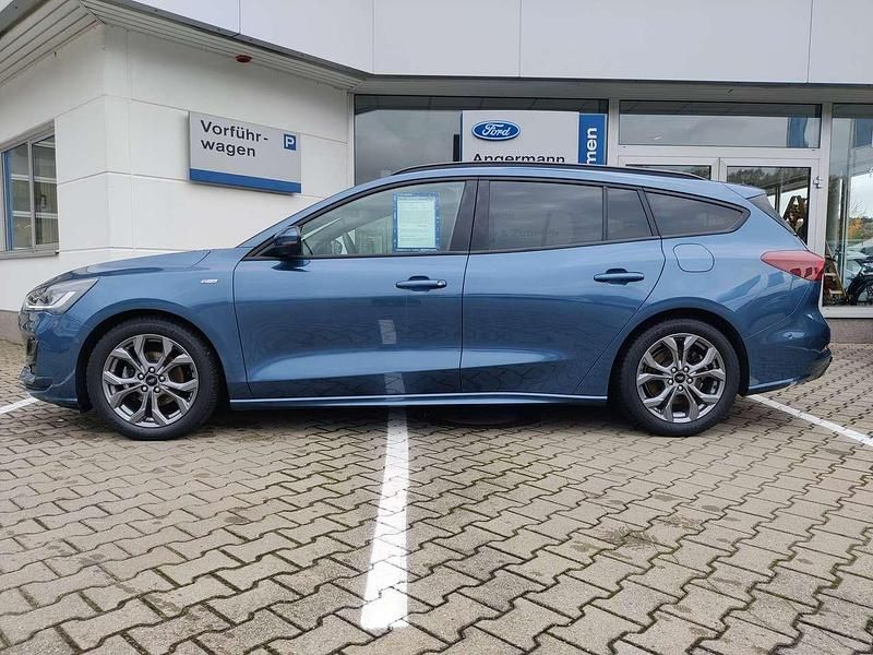 Gebraucht Ford Focus ST-Line X 155 PS (114 kW) 2024 Chromablau metallic Kombi
