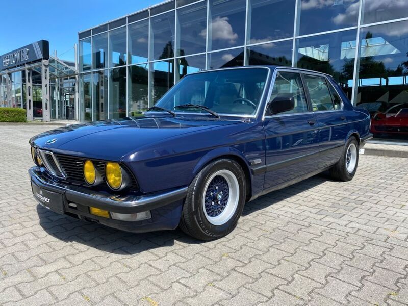 Blau Gebraucht 1986 BMW 524 Limousine | 8.990 € - Bild 1/4