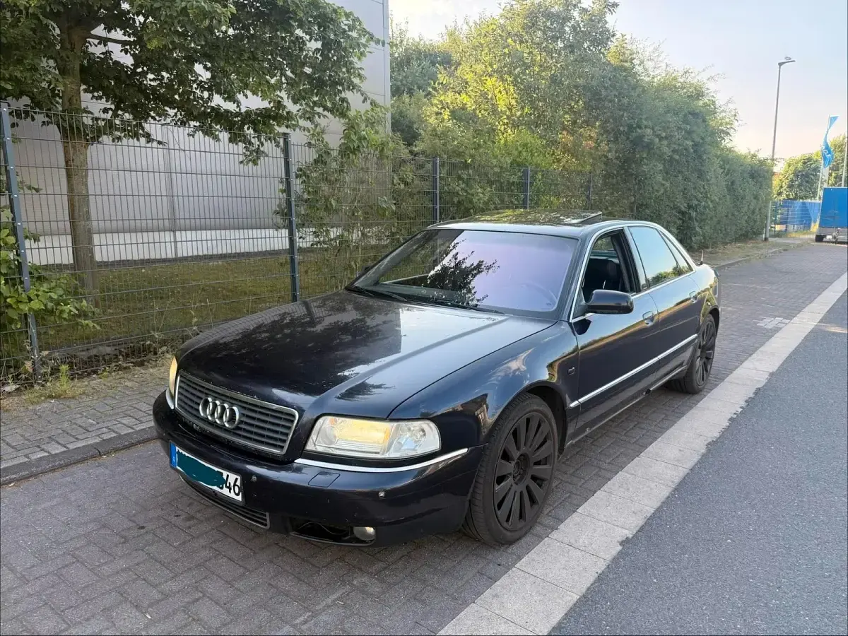 Gebraucht Audi A8 224 PS (164 kW) 2000 Limousine