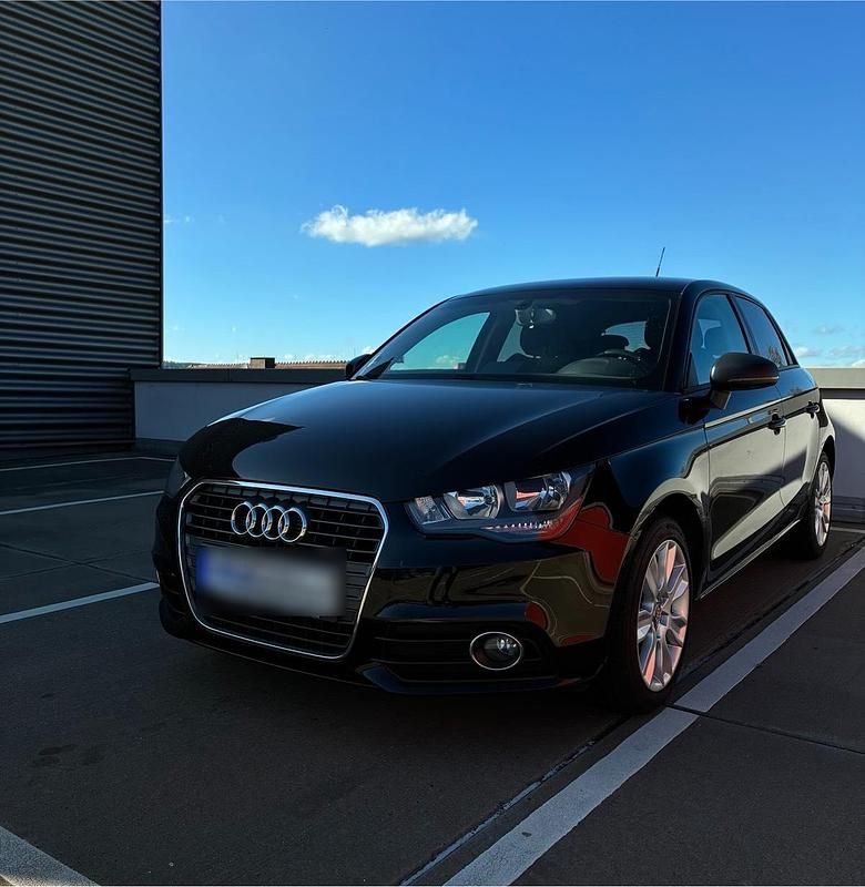 Schwarz Gebraucht 2013 Audi A1 Sportback Comfort Kleinwagen | 7.000 € (Fairer Preis) - Bild 1/4