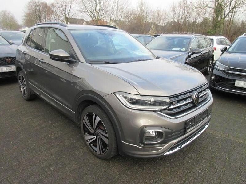 Gebraucht VW T-Cross Active 110 PS (80 kW) 2021 Limestone grey (metallic) SUV