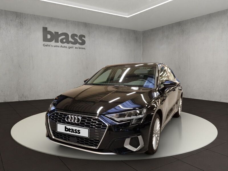 Brillantschwarz Gebraucht 2022 Audi A3 Sportback e-tron Advanced Plus Limousine | 26.800 € (Fairer Preis) - Bild 1/4