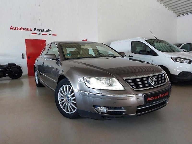 Braun Gebraucht 2008 VW Phaeton Limousine | 6.888 € (Guter Preis) - Bild 1/4