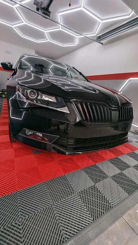 Gebraucht Skoda Superb SportLine 190 PS (139 kW) 2019 Schwarz Kombi