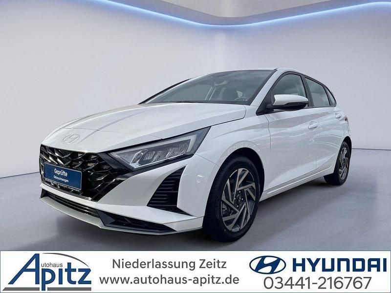 Weiß Neu 2025 Hyundai i20 Trend Limousine | 19.990 € (Fairer Preis) - Bild 1/4