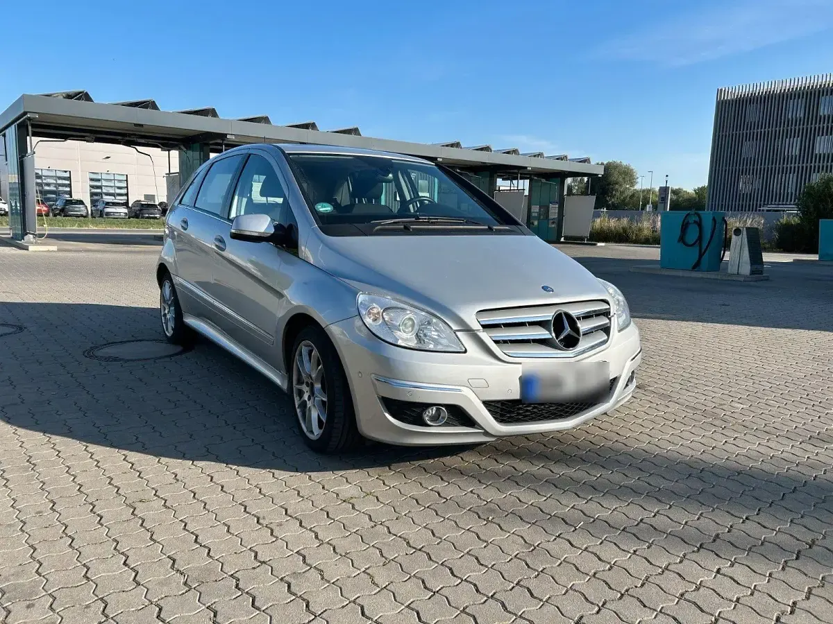 Gebraucht Mercedes B200 Edition 136 PS (100 kW) 2008 Grau Van / Kleinbus