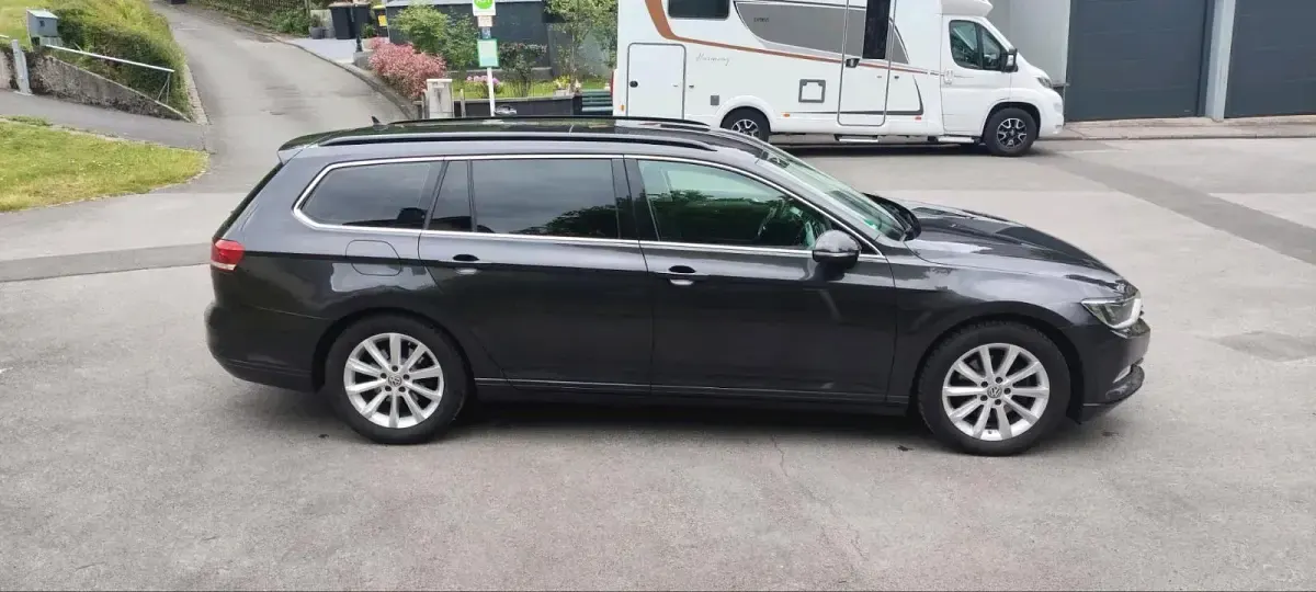 Gebraucht VW Passat 120 PS (88 kW) 2017 Grau Kombi