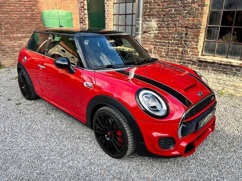 Chili red Gebraucht 2017 Mini John Cooper Works Coupé Coupé | 20.999 € (Fairer Preis) - Bild 1/4