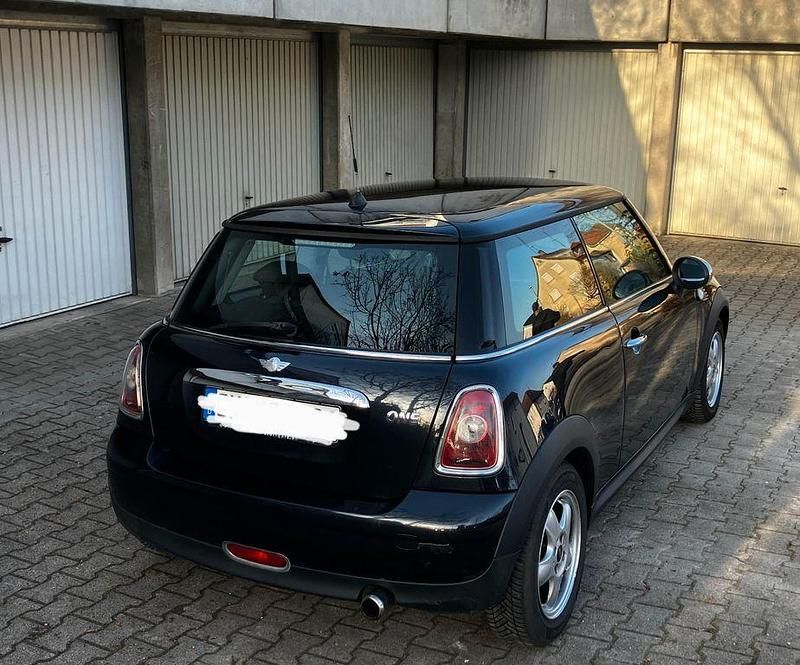 Gebraucht Mini ONE 95 PS (69 kW) 2008 Schwarz Kleinwagen