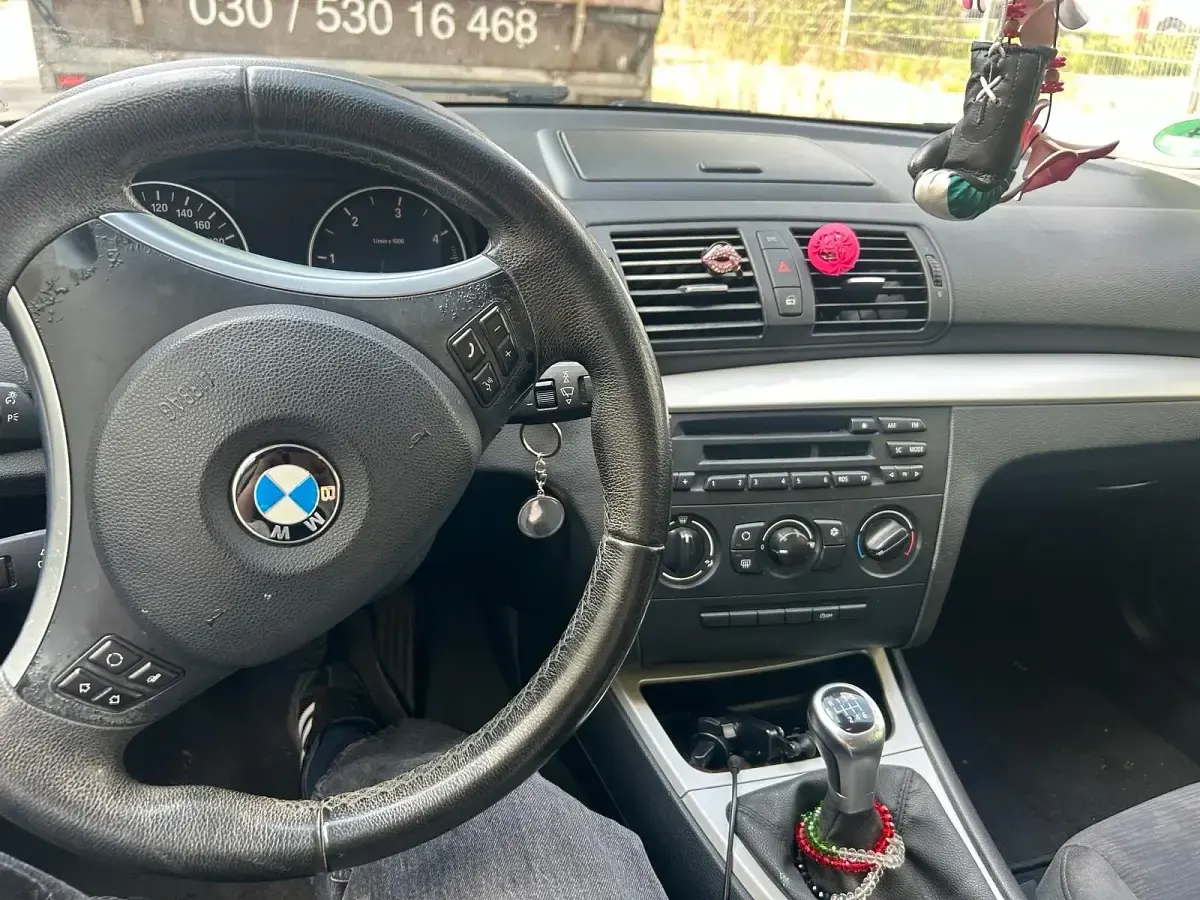 Używany BMW 116 116 KM (85 kW) 2009 Biały Hatchback