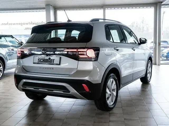 Gebraucht VW T-Cross R 95 PS (69 kW) 2024 Reflexsilbermetallic SUV