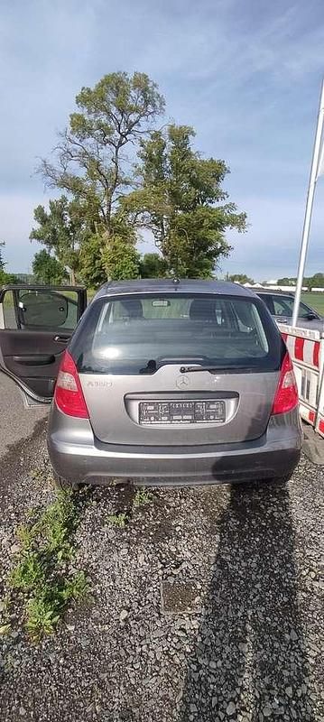 Gebraucht Mercedes A160 Avantgarde 95 PS (69 kW) 2009 Limousine