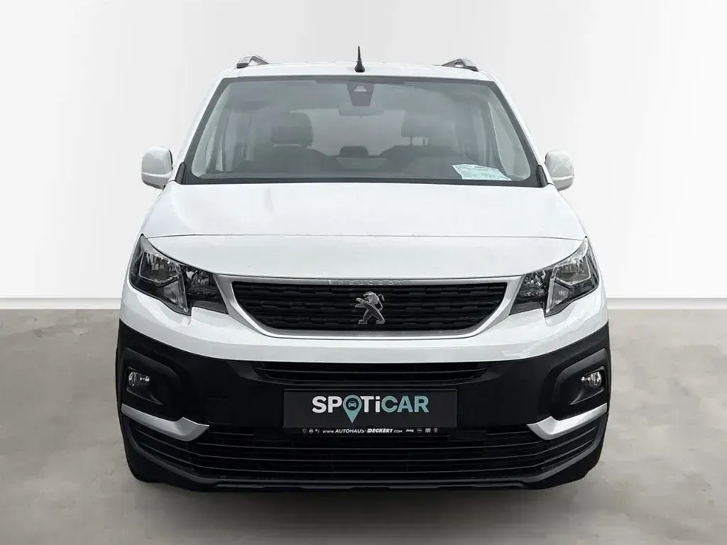 Gebraucht Peugeot Rifter Active 131 PS (96 kW) 2019 Weiß Van / Kleinbus