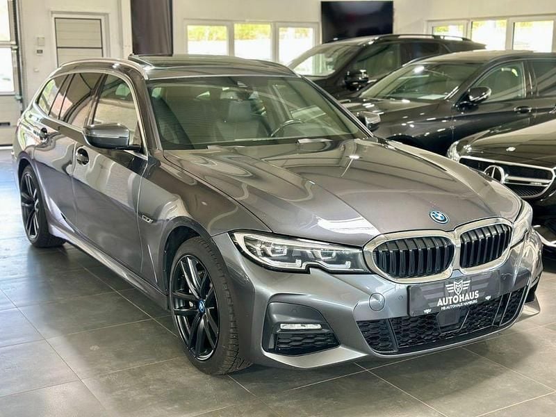 Gebraucht BMW 330 M Sport 292 PS (214 kW) 2022 Grau Kombi