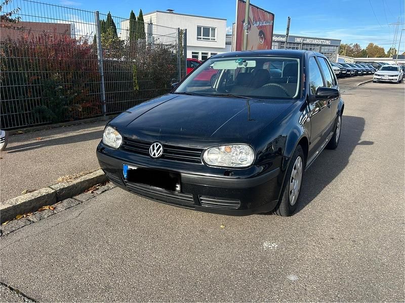 Schwarz Gebraucht 2002 VW Golf IV Kleinwagen | 490 € (Superpreis) - Bild 1/4