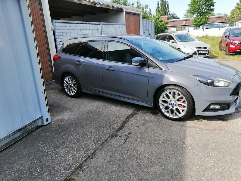 Gebraucht 2017 Ford Focus Sport Kombi | 13.500 € (Fairer Preis) - Bild 1/4