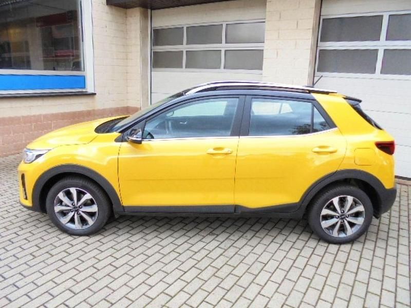 Gebraucht Kia Stonic 84 PS (61 kW) 2022 (bmy) most yellow/black m SUV