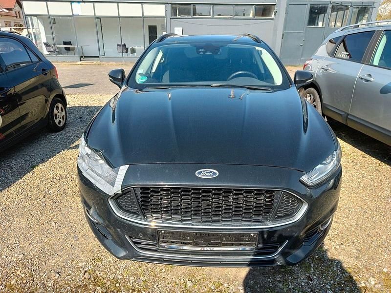 Gebraucht Ford Mondeo Titanium 150 PS (110 kW) 2016 Schwarz Kombi