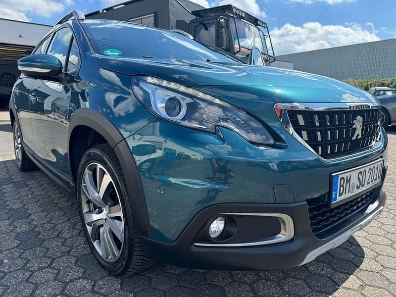 Grün Gebraucht 2017 Peugeot 2008 Allure SUV | 9.000 € (Fairer Preis) - Bild 1/4