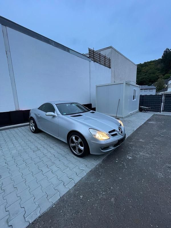 Silber Gebraucht 2006 Mercedes SLK200 Cabrio | 3.800 € (Superpreis) - Bild 1/4
