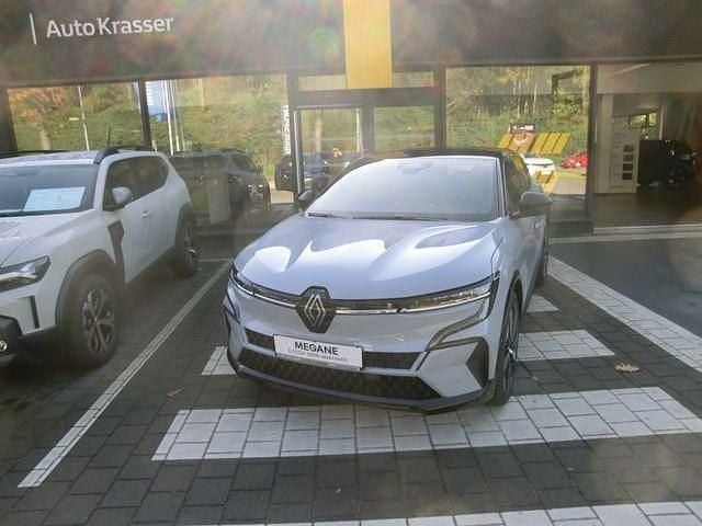 Grau Gebraucht 2025 Renault Megane E-Tech Komfort Limousine | 38.990 € (Fairer Preis) - Bild 1/4