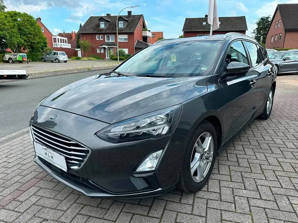 Gebraucht Ford Focus Cool & Connect 120 PS (88 kW) 2020 Grau Limousine