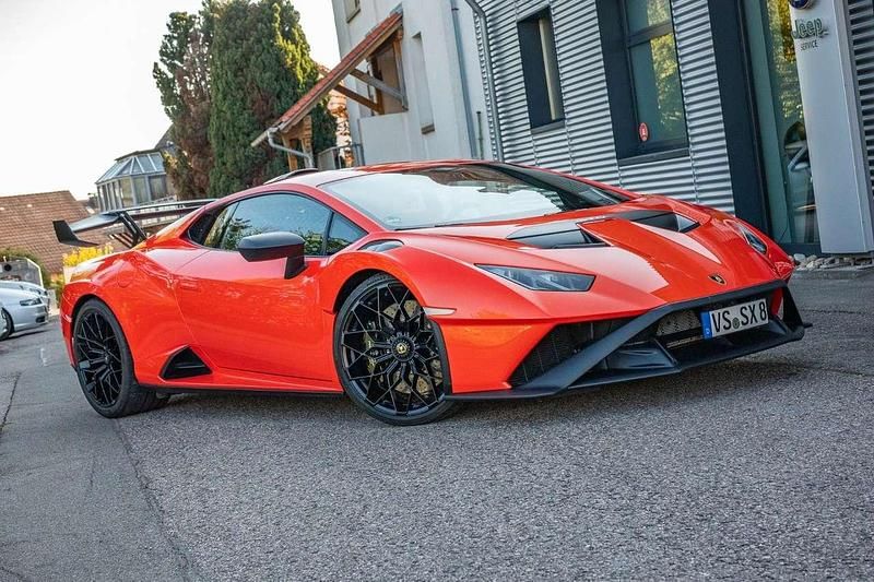 Gebraucht Lamborghini Huracán 640 PS (470 kW) 2022 Orange Coupé