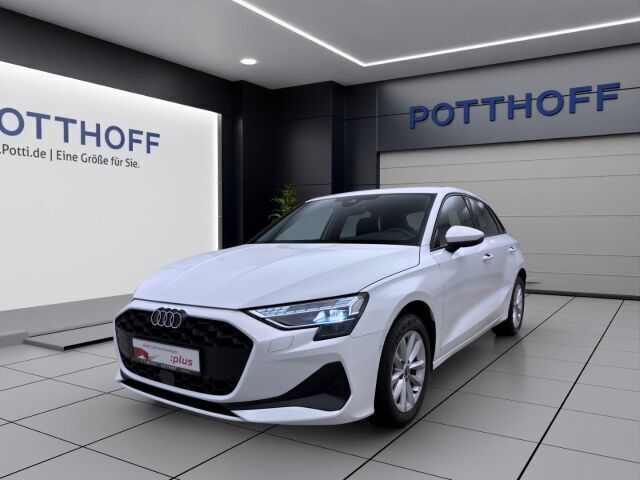 Weiss Gebraucht 2024 Audi A3 Business | 27.950 € (Guter Preis) - Bild 1/4