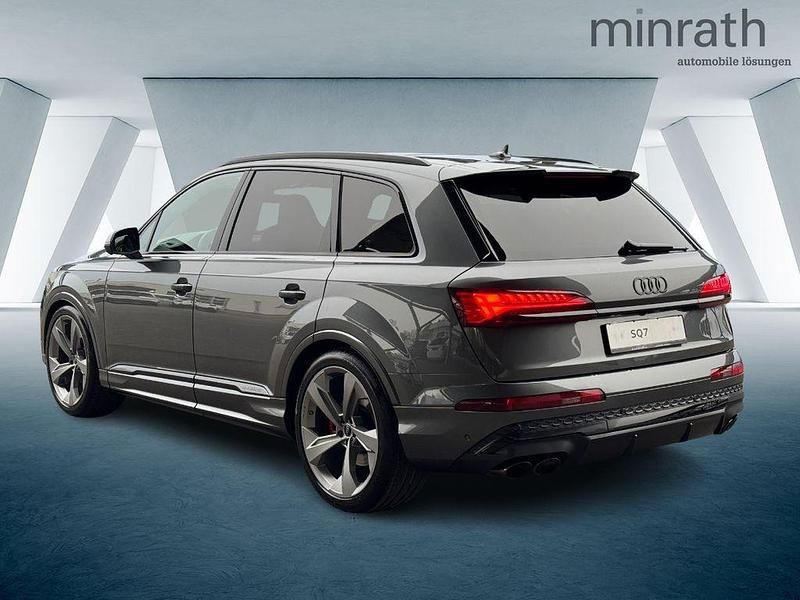 Gebraucht Audi SQ7 Ambiente 507 PS (372 kW) 2024 Grau SUV