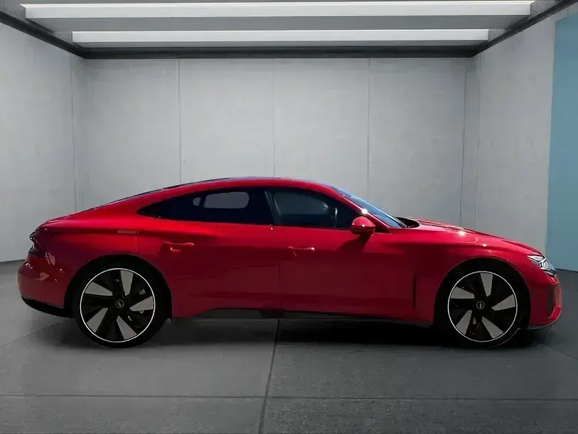 Używany Audi e-tron 350 kW (476 KM) 2021 Czerwony SUV