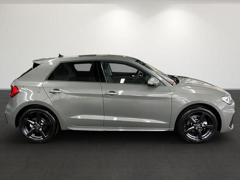 Neu Audi A1 Sportback S-Line 116 PS (85 kW) 2025 Grau Kleinwagen